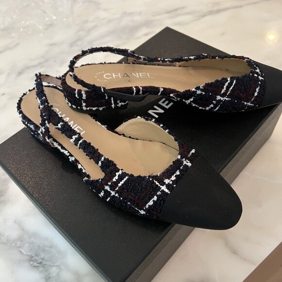 Classic Chanel Coco Slingback - Picture 2 of 8